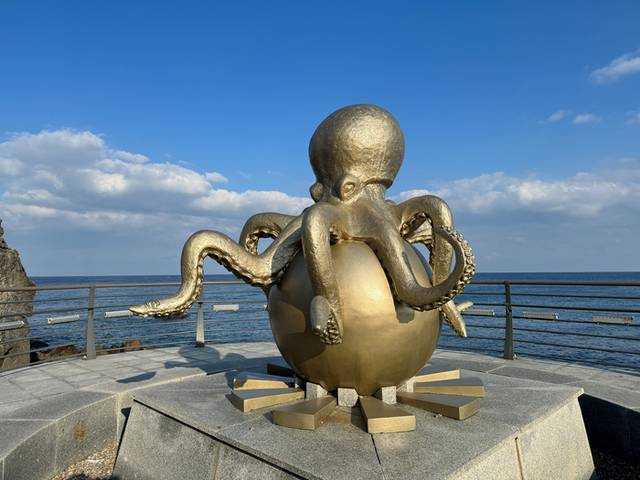 ▲ 동해시 문어상 모습.