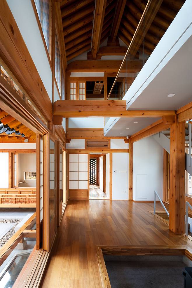 Mokgyeongheon (Park Young-chae)