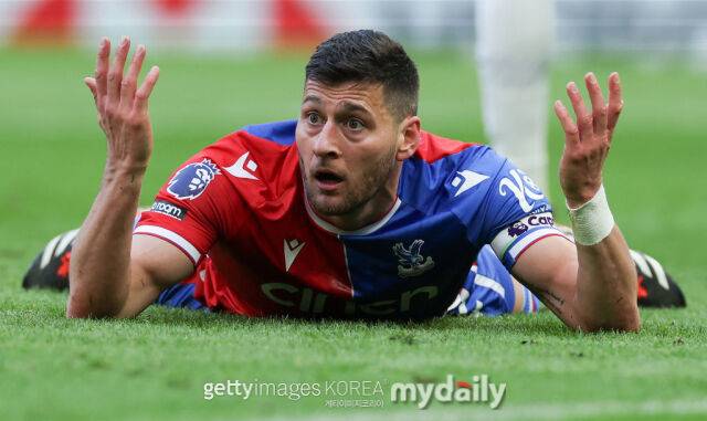 13년간 크리스털 팰리스에서 뛰었던 수비수 조엘 워드. 팀과 이별을 하기로 했다. /게티이미지코리아