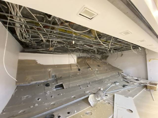 ▲대전시 중구 은행동 지하상가 내 한 점포에서 천장이 무너지는 사고가 발생했다. ⓒ대전소방본부