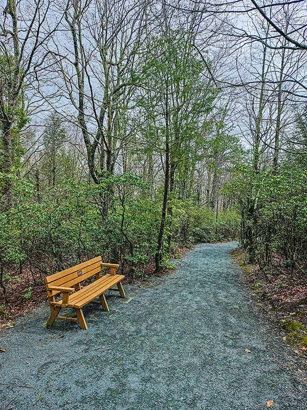 PAMC 회원들의 자원봉사를 통해 관리되고 있는 트레일. 돈 받고 하는 일도 아닌데 이렇게 잘 정리돼 있다는 것이 놀라울 따름이다.