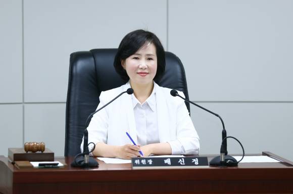 송파구의회 예산결산특별위원회 위원장으로 선임된  배신정 의원,