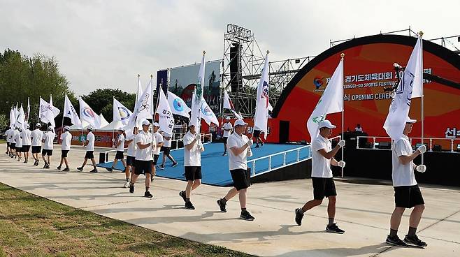 제71회 경기도체육대회 개막 (가평=연합뉴스) 제71회 경기도체육대회 개회식이 15일 가평군 자라섬 중도에서 열렸다. 2025.5.15 [가평군 제공. 재판매 및 DB 금지]