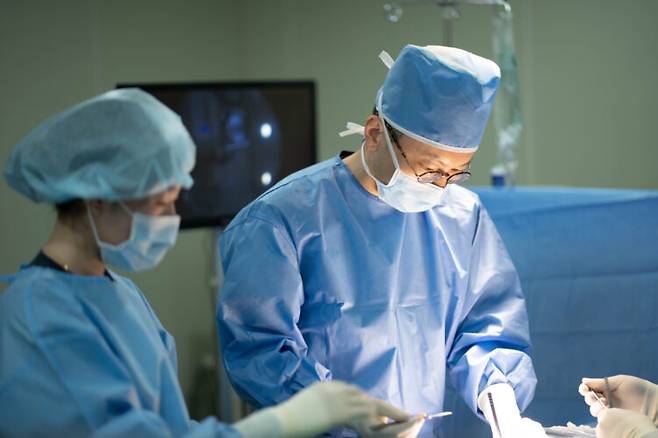 이남 병원장. [사진=부산 연세척병원]