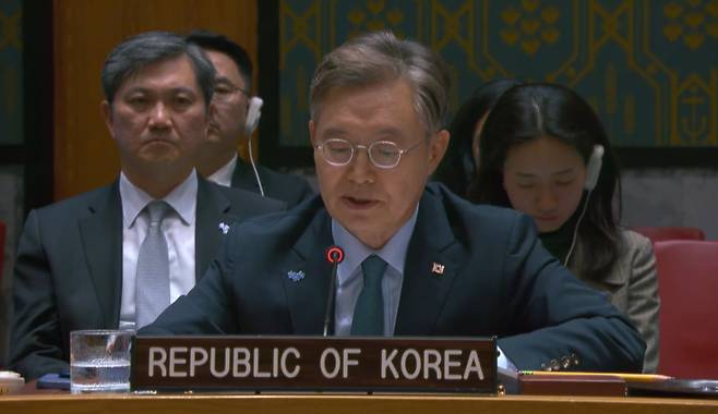 황준국 주유엔 한국 대사는 15일 미국 유엔 본부에서 열린 안전보장이사회에 참석해 납북자 생사확인과 송환을 북한에 요구했다./유엔