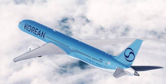 대한항공은 아시아나항공 인수 완료 후 2025년 3월 새 로고를 입힌 항공기를 공개했다. /대한항공 제공