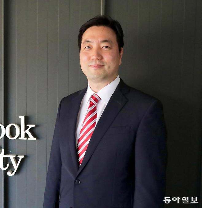 민용택 서울과학종합대학원(aSSIST)-뉴욕주립대 스토니브룩 기술경영 석사과정 주임교수. 
임재호 DBR 인턴연구원 jhwogh20@donga.com