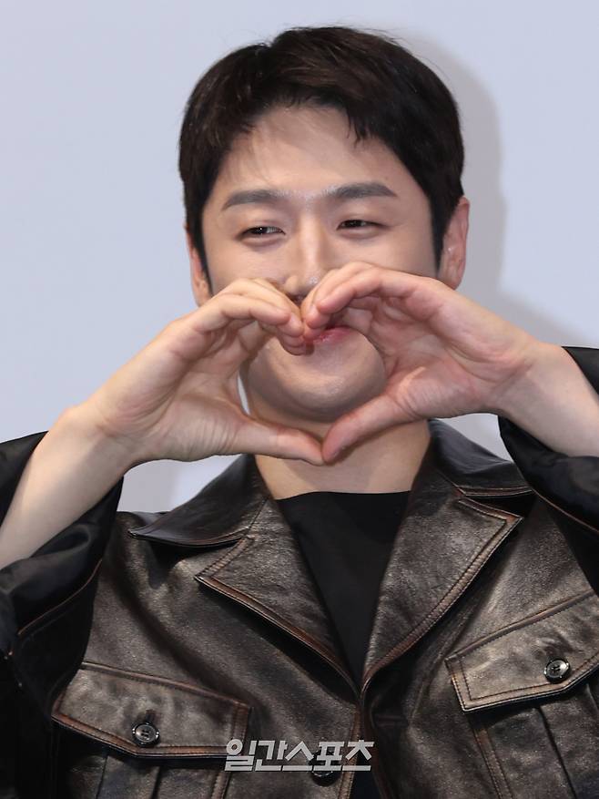 배우 정준원이 10일 오전 서울 구로구 라마다호텔에서 열린 tvN 토일드라마 '언젠가는 슬기로울 전공의생활' 제작발표회에 참석해 포즈를 취하고 있다. 서병수 기자 qudtn@edaily.co.kr /2025.04.10/