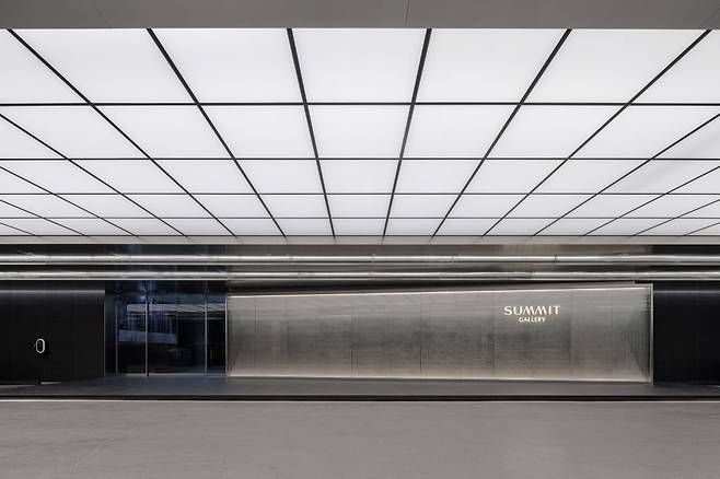 써밋갤러리 1층 로비