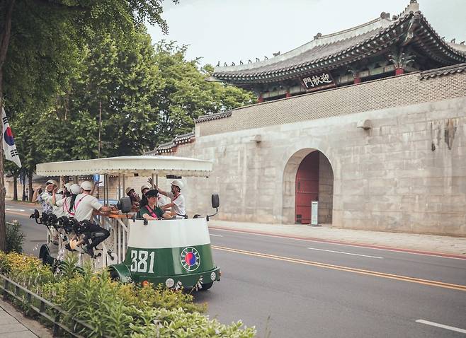 WeRide Seoul Tram (WeRide Seoul Tram)