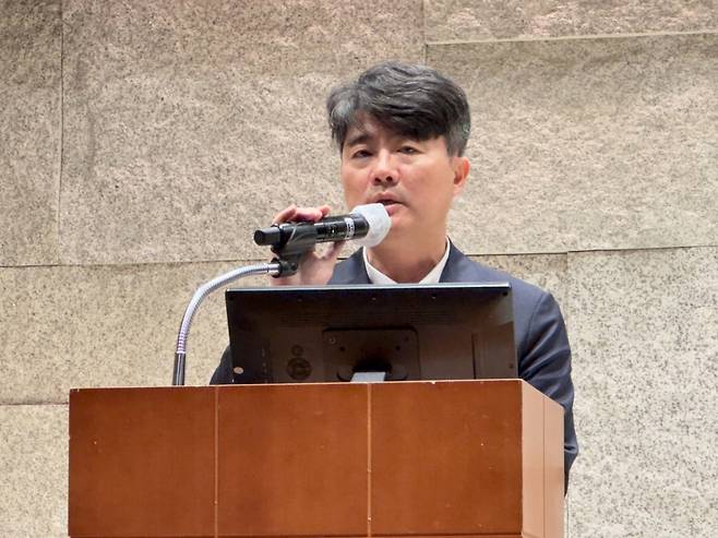 엄열 과학기술정보통신부 정보통신정책관이 16일 서울 중구 LW컨벤션센터에서 열린 과기정통부·정보통신산업진흥원(NIPA)의 '첨단 GPU 확보 추진방안' 사전설명회에서 발언하고 있다./사진=성시호 기자 shsung@