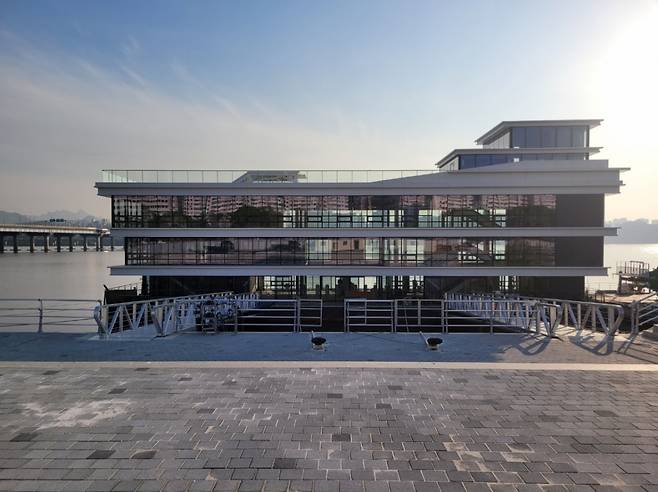 여의도 선착장 외부 모습/사진=서울시