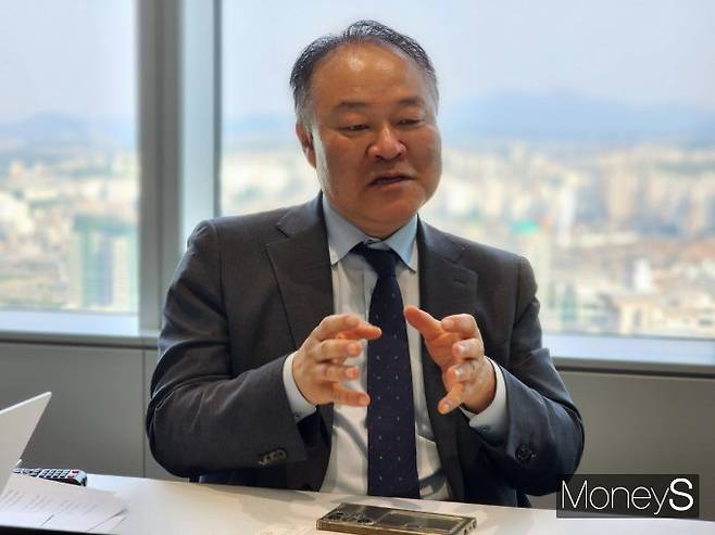 김학균 신영증권 리서치센터장은 비달러자산에 관심이 모일 것으로 봤다. /사진=박찬규