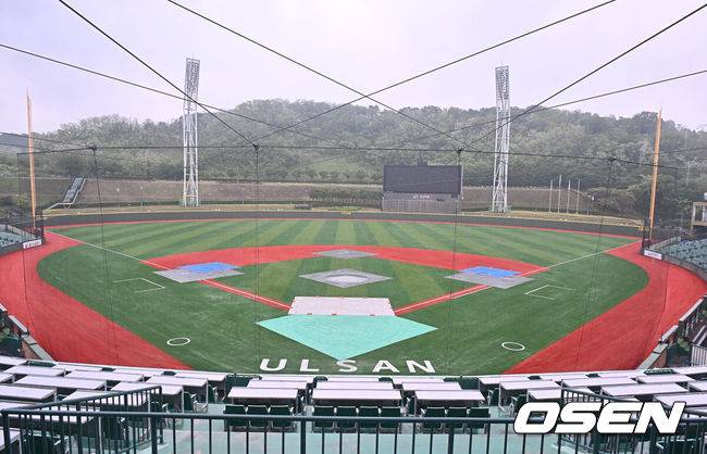 [OSEN=울산, 이석우 기자] 지난 8일 KBO는 NC 다이노스 구단의 요청에 따라, NC가 울산 문수야구장을 2025 시즌 임시 대체 홈구장으로 사용하는 것을 승인했다. 울산 문수야구장을 대체 홈구장으로 확정한 NC 구단은 울산시와의 협의를 통해 울산시가 문수야구장의 전체 유지, 관리, 보수를 책임을 지기로 했다. NC 다이노스는 오는 16일부터 18일까지 울산 문수야구장에서 키움 히어로즈와의 경기를 시작으로 관람 정보를 포함한 세부 사항을 구단 공식 홈페이지와 SNS를 통해 안내할 예정이다. 2025.05.09 / foto0307@osen.co.kr