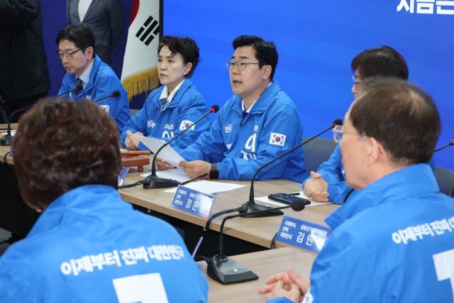 ▲더불어민주당 상임총괄선대위원장인 박찬대 대표 직무대행 겸 원내대표가 16일 서울 여의도 당사에서 열린 중앙선거대책위원회의에서 발언하고 있다. ⓒ연합뉴스