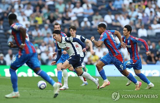 부상에서 회복해 크리스털 팰리스전에서 복귀전을 치른 손흥민의 경기 모습. [로이터=연합뉴스]