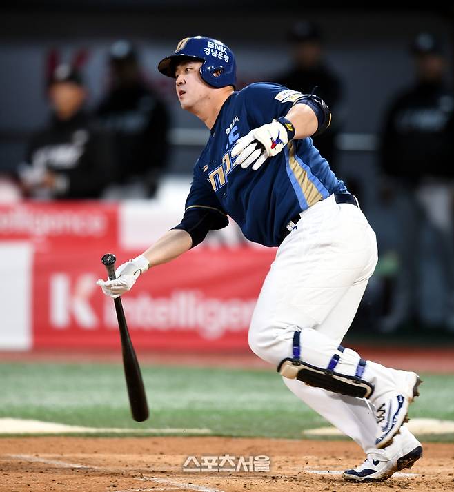 NC 김형준이 수원 KT위즈파크에서 열린 2025 KBO 리그 KT와 경기 2회초 무사 2루 1타점 좌중간 2루타를 치고 있다. 수원 | 최승섭기자 thunder@sportsseoul.com