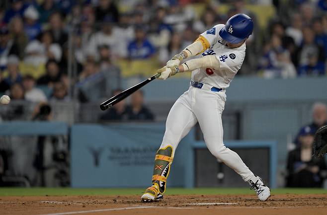 LA 다저스 김혜성이 17일(한국시각) 다저스타디움에서 열린 LA 에인절스전에서 3회말 좌전안타를 터뜨리고 있다. Imagn Images연합뉴스