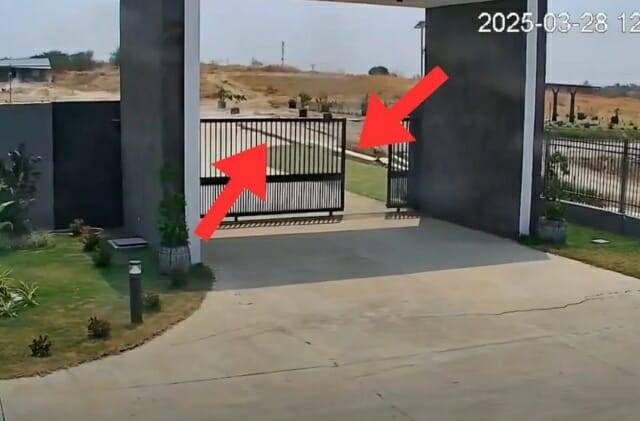 해당 영상을 캡쳐한 모습. 오른쪽에 땅이 갈라진 것이 보인다. (사진=‘2025 사가잉 지진 아카이브 유튜브 캡쳐)