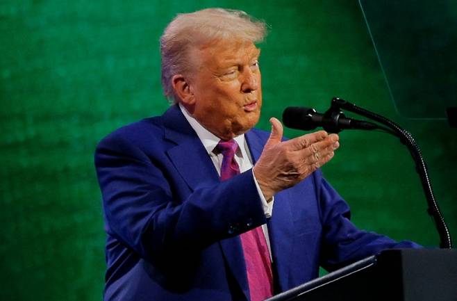 도널드 트럼프 대통령이 현지 언론과 인터뷰에서 한국과 무역합의 가능성에 대해 언급했다./사진=로이터