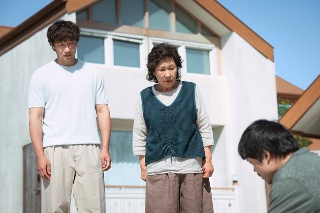 스튜디오 피닉스·SLL 제공