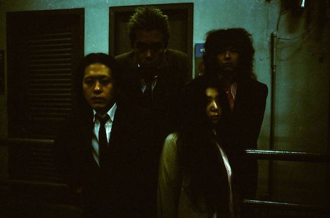 [서울=뉴시스] 바밍타이거가 6월 28~29일 서울 광진구 예스24 라이브홀에서 단독 콘서트 '비둘기와 플라스틱'을 연다. (사진 = Balming Tiger, CAM 제공) 2025.05.16. photo@newsis.com *재판매 및 DB 금지