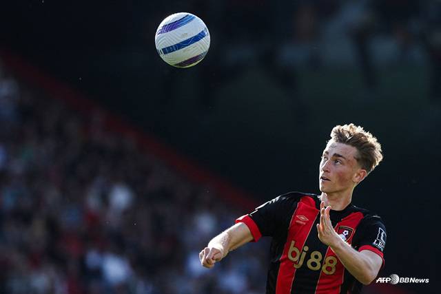 경기에 집중하는 딘 후이센. /AFPBBNews=뉴스1