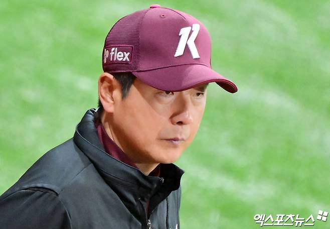 홍원기 키움 감독은 16일 울산문수야구장에서 열릴 예정이던(우천 취소) '2025 신한 SOL Bank KBO 리그' 주말 3연전 첫 경기를 앞두고 우천 취소를 반기면서도, 여러 고민을 털어놨다. 엑스포츠뉴스 DB