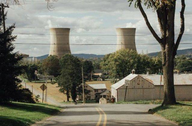 미국 펜실베이니아주 스리마일섬 원자력 발전소의 냉각탑. ⓒ 미 뉴욕타임스 홈페이지 캡처