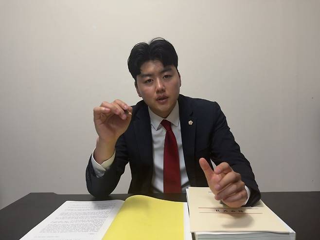 박대현 강원특별자치도의회 접경지역 개발촉진지원 특별위원장(화천)은 17일 파이낸셜뉴스와의 인터뷰에서 정부의 지역균형발전특별회계 증액 필요성을 설명하고 있다. 사진=김기섭 기자