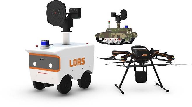 주행 로봇을 이용한 인공지능 설비 진단 시스템 티포이(Tfoi)와 드론을 이용한 인공지능 설비진단 시스템 티포스(Tfos). 로아스 제공