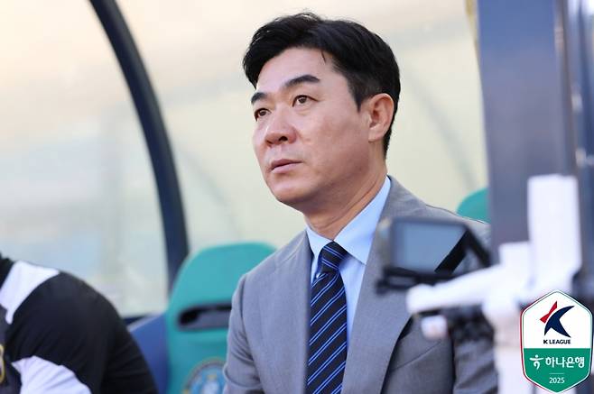 윤정환 인천 유나이티드 감독. 사진=프로축구연맹