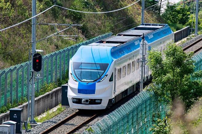 국가 R&D 과제로 2022년 개발된 수소전기동차. 사진 국토교통부