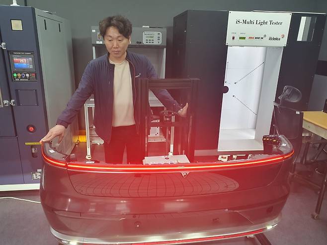 정은호 수석이 주차 라인 평가를 하고 있다. 인천=윤현주 기자