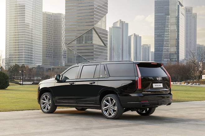 신형 에스컬레이드 '더 뉴 에스컬레이드' 사진=한국GM
