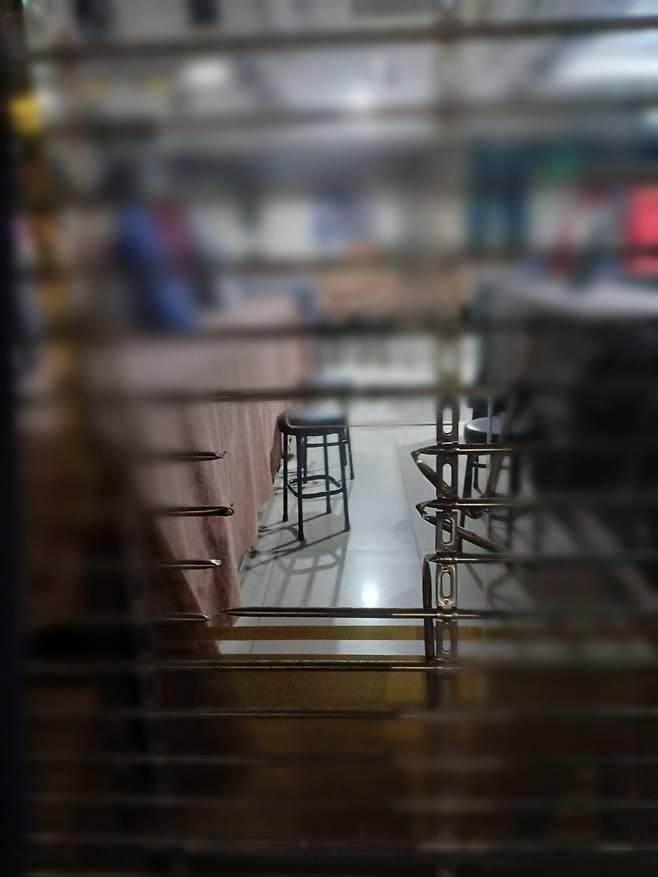 A씨가 절단기로 끊어낸 쇠창살. 부산경찰청 제공