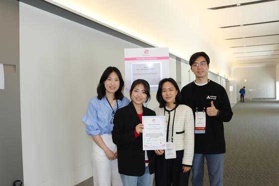 From left: Professor Hong Hwa-jung of the Department of Industrial Design, doctoral student Choi Da-som of the Department of Industrial Design, researcher Park So-hyun at Naver AI Lab and lead research scientist Kim Young-ho at Naver AI Lab. [KAIST]