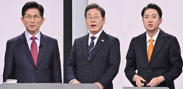 18일 오후 SBS 프리즘센터 스튜디오에서 열린 제21대 대선 1차 후보자 토론회에 참석한 국민의힘 김문수(왼쪽부터)·더불어민주당 이재명·개혁신당 이준석 후보. 국회사진공동취재단