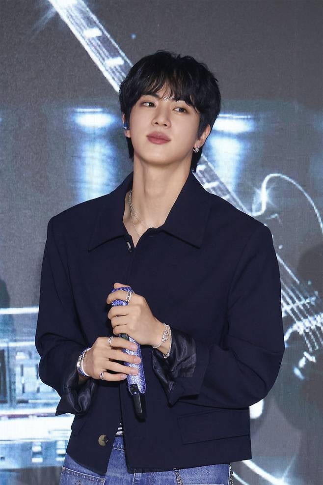 [서울=뉴시스] 방탄소년단 진 오프라인 이벤트. (사진 = 빅히트 뮤직 제공) 2025.05.18. photo@newsis.com *재판매 및 DB 금지