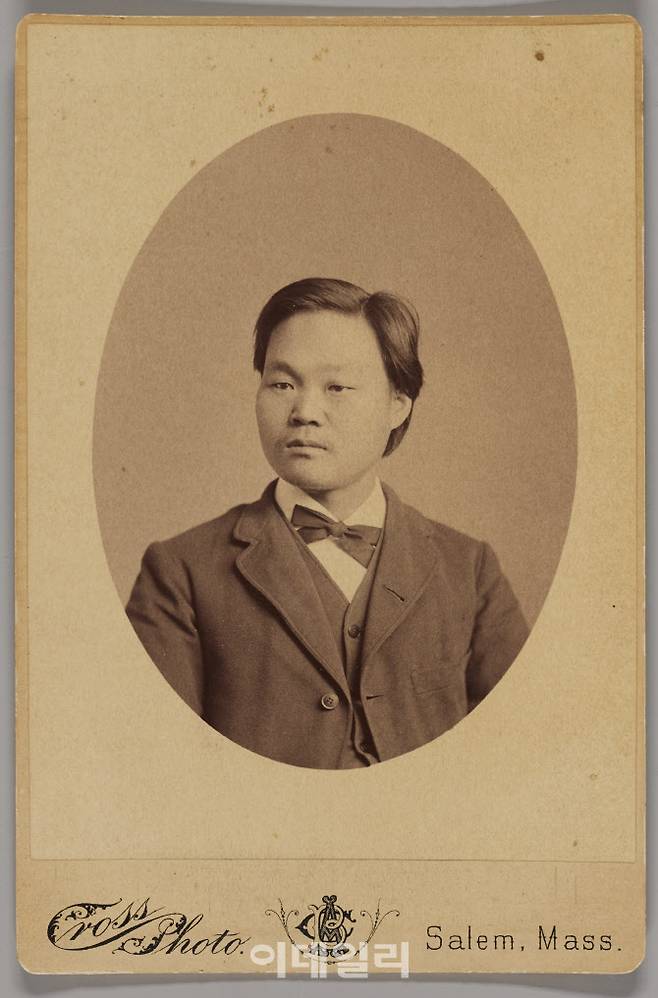 미국 피바디에섹스박물관 ‘유길준 한국실’에서 선보이는 한국 최초 유학생 유길준 사진. (사진=국립중앙박물관)