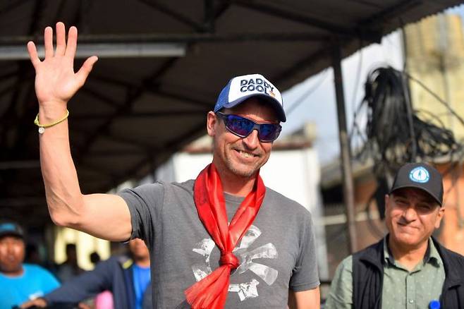 영국 산악인 켄턴 쿨이 에베레스트에 19번 올라 최다 등정 기록을 세웠다. AFP 연합뉴스