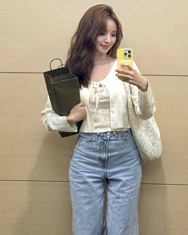 인스타그램 @_diyom_