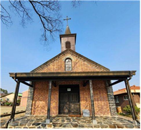 ⓒ성당 정면(출입구)