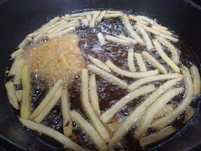 7fed8273b58769ff51ee8ee0428475737dde3cebdbbb62e53ac713d40f67037d