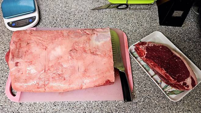 20250517_172641.jpg 저녁 코스트코 통 채끝등심 손질해서 냠냠