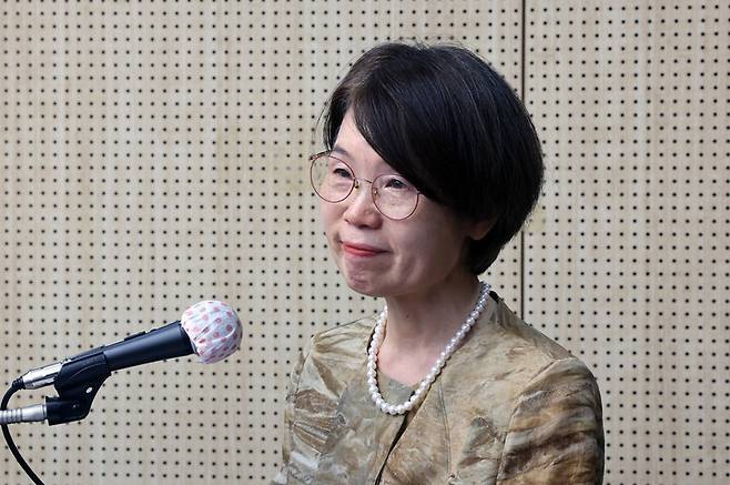 남규선 국가인권위원회 상임위원이 19일 오후 서울 중구 국가인권위원회에서 열린 자신의 이임식에서 이임사를 하고 있다. 김영원 기자 forever@hani.co.kr