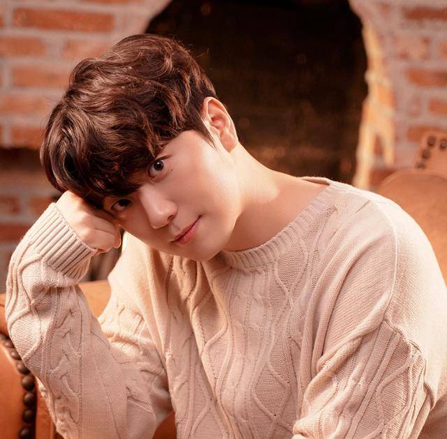 그룹 포레스텔라(Forestella) 멤버 고우림이 오늘(19일) 전역한다. 비트인터렉티브 제공