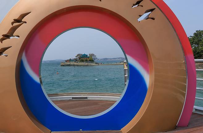 간월암 해상 전망대