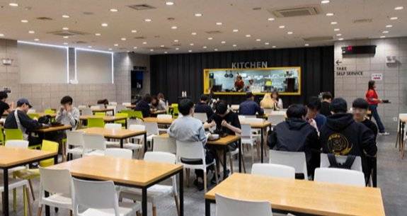 외부인 출입이 자유로운 서울 광진구 능동로 세종대 진관홀 구내식당. 박해윤 기자