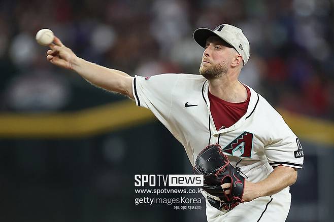 ▲ 애리조나 메릴 켈리는 콜로라도를 상대로 7이닝 11탈삼진 무실점 호투로 시즌 5승을 수확했다.